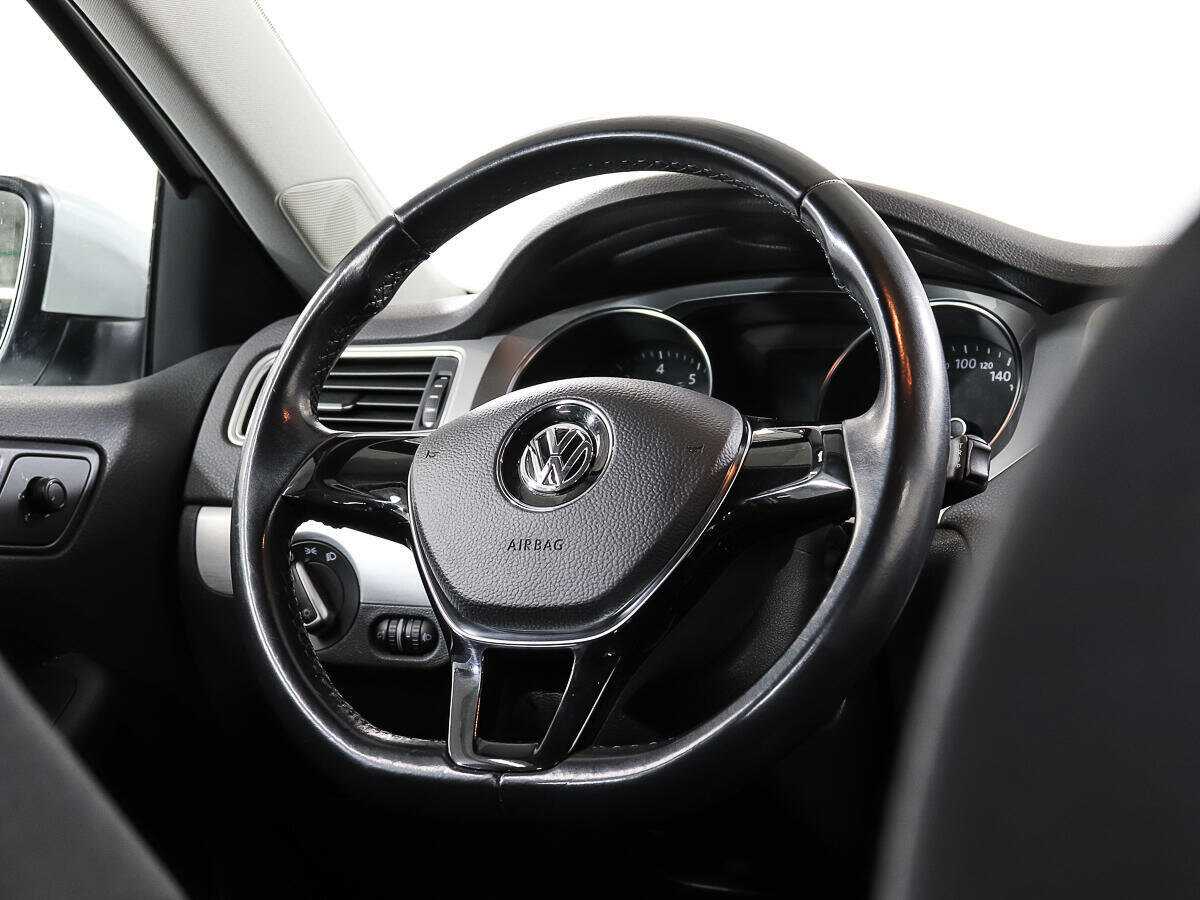 Б/У Фольксваген Джетта 2017 года. Фото: #13