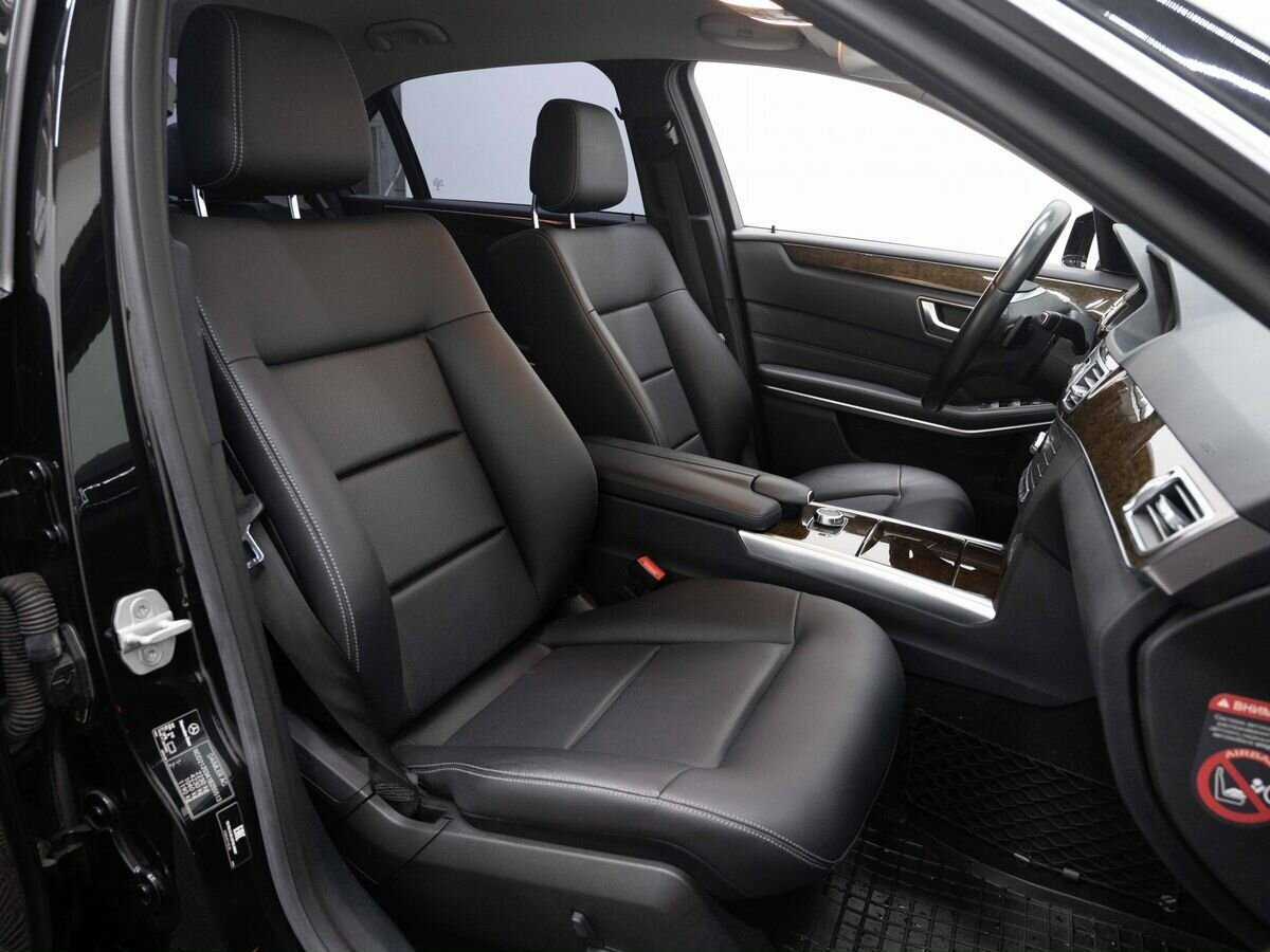 Б/У Мерседес-Бенц Е-Класс 2015 года. Фото: #13