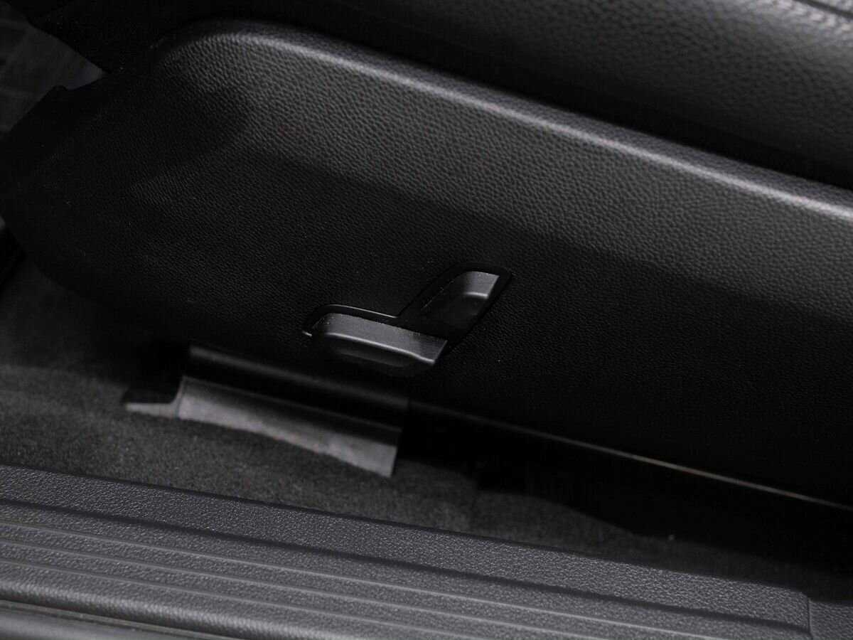 Б/У Мерседес-Бенц Е-Класс 2015 года. Фото: #21