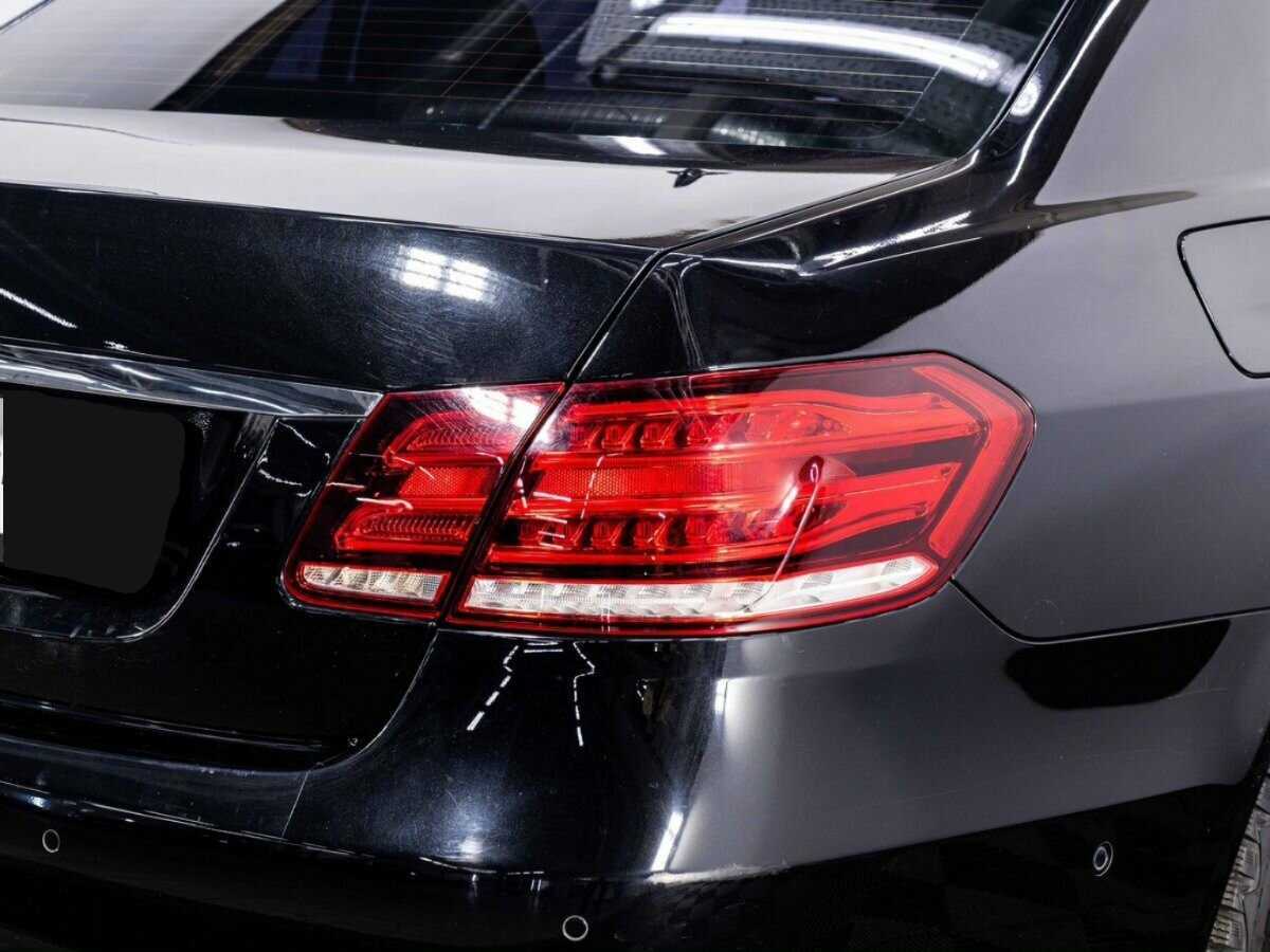 Б/У Мерседес-Бенц Е-Класс 2015 года. Фото: #27