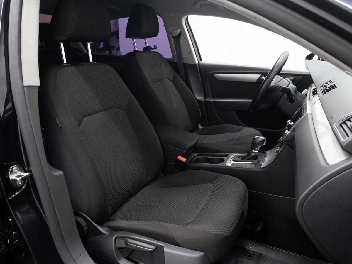 Б/У Фольксваген Пассат 2011 года. Фото: #13