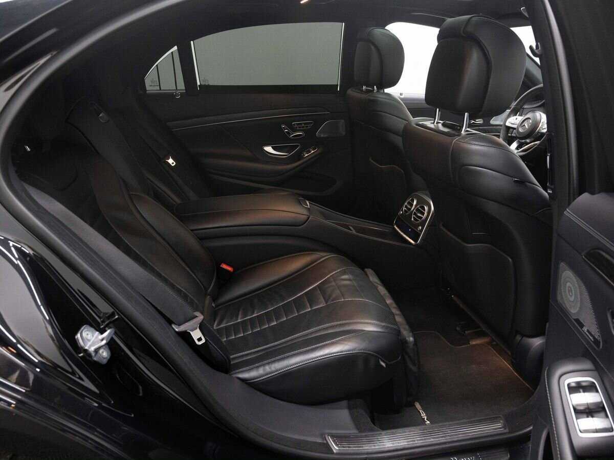 Б/У Мерседес-Бенц С-Класс 2018 года. Фото: #11