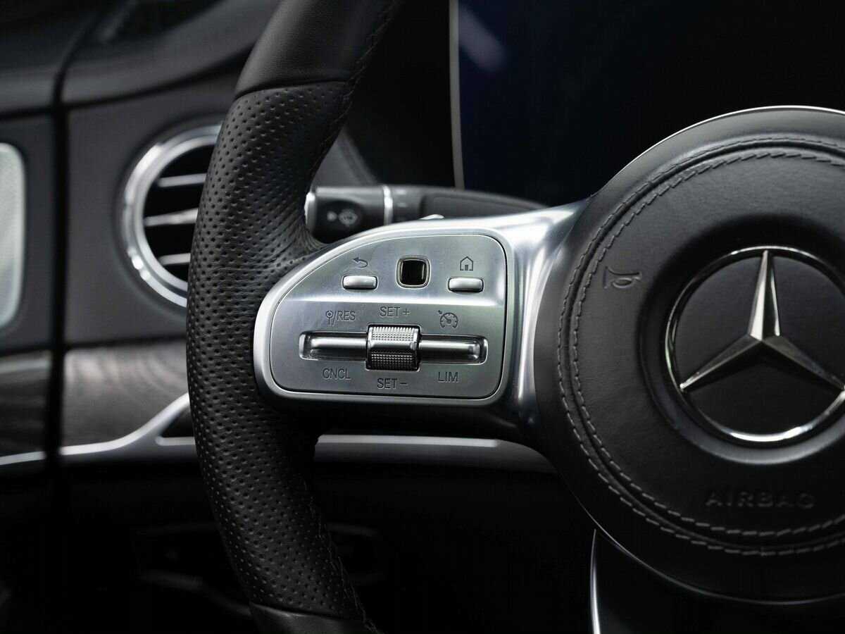 Б/У Мерседес-Бенц С-Класс 2018 года. Фото: #18