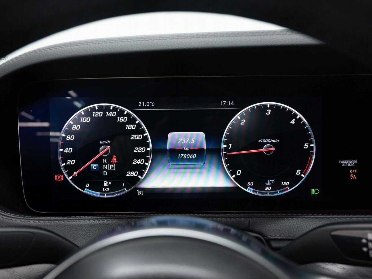 Б/У Мерседес-Бенц С-Класс 2018 года. Фото: #20