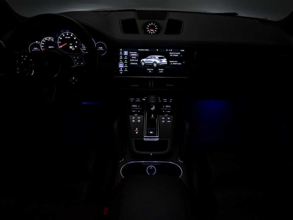 Б/У Порш Кайен 2018 года. Фото: #15