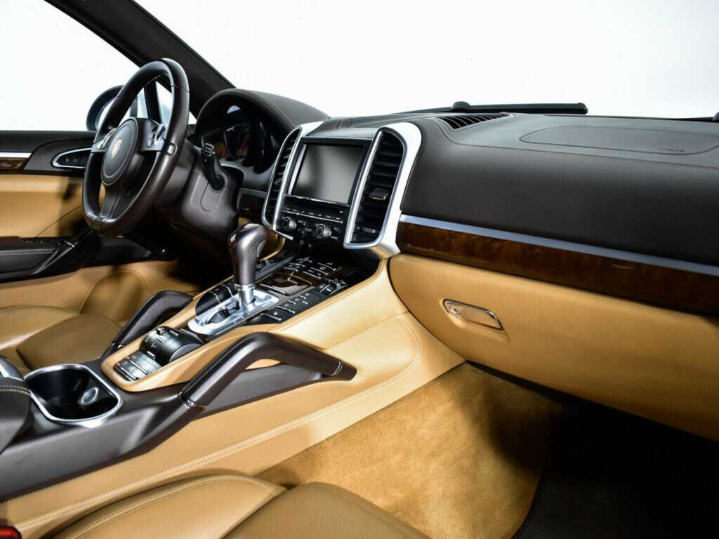 Б/У Порш Кайен 2013 года. Фото: #8