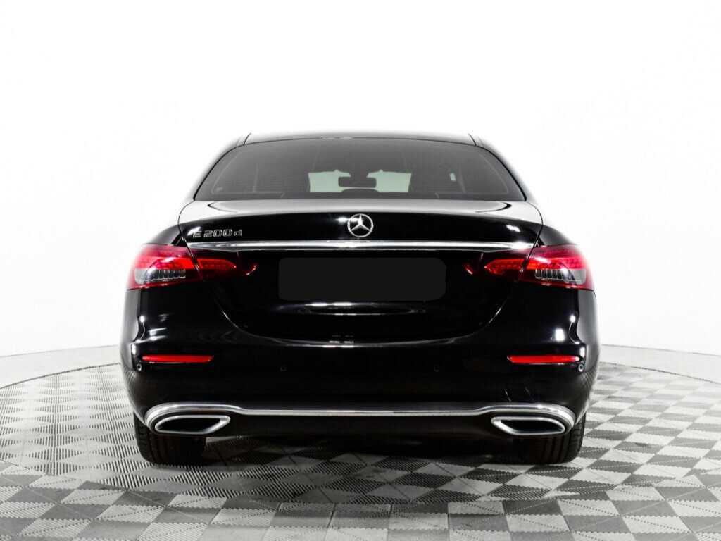 Б/У Мерседес-Бенц Е-Класс 2021 года. Фото: #5