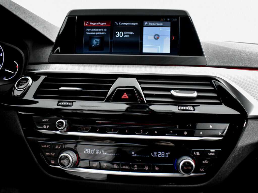 Б/У БМВ 5 серии 2019 года. Фото: #14