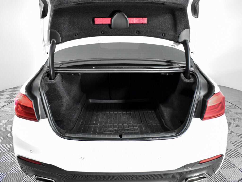 Б/У БМВ 5 серии 2019 года. Фото: #17