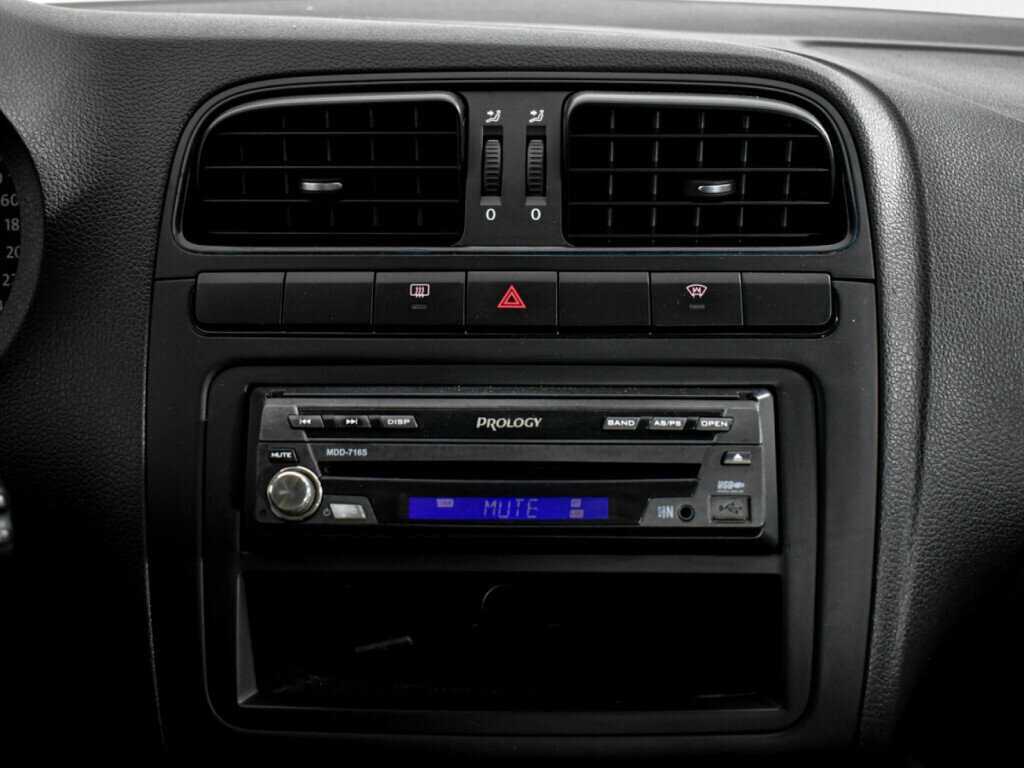 Б/У Фольксваген Поло 2011 года. Фото: #12