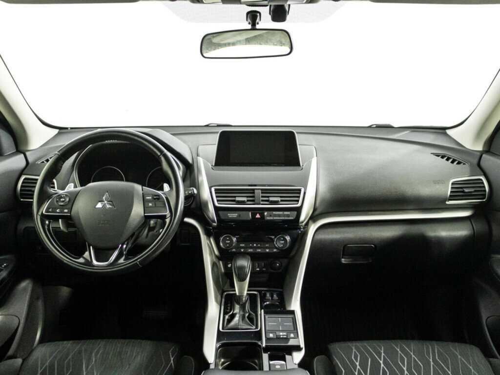 Б/У Митсубиши Еклипс Кросс 2018 года. Фото: #12