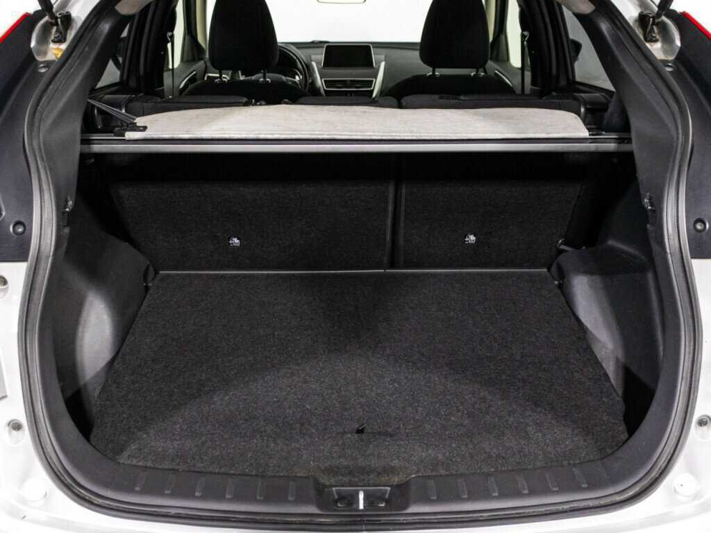 Б/У Митсубиши Еклипс Кросс 2018 года. Фото: #14