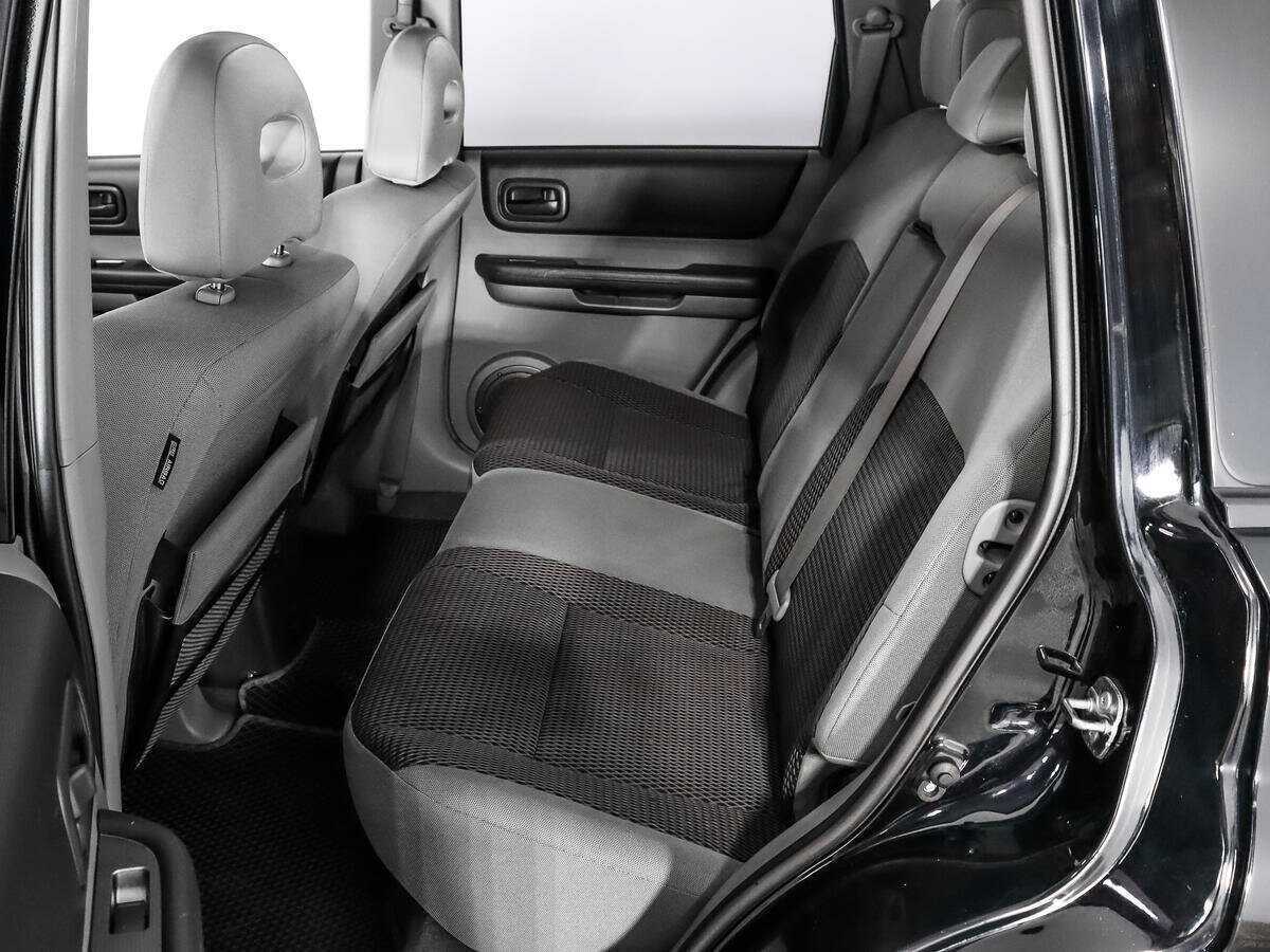 Б/У Ниссан Икс-Трейл 2006 года. Фото: #9