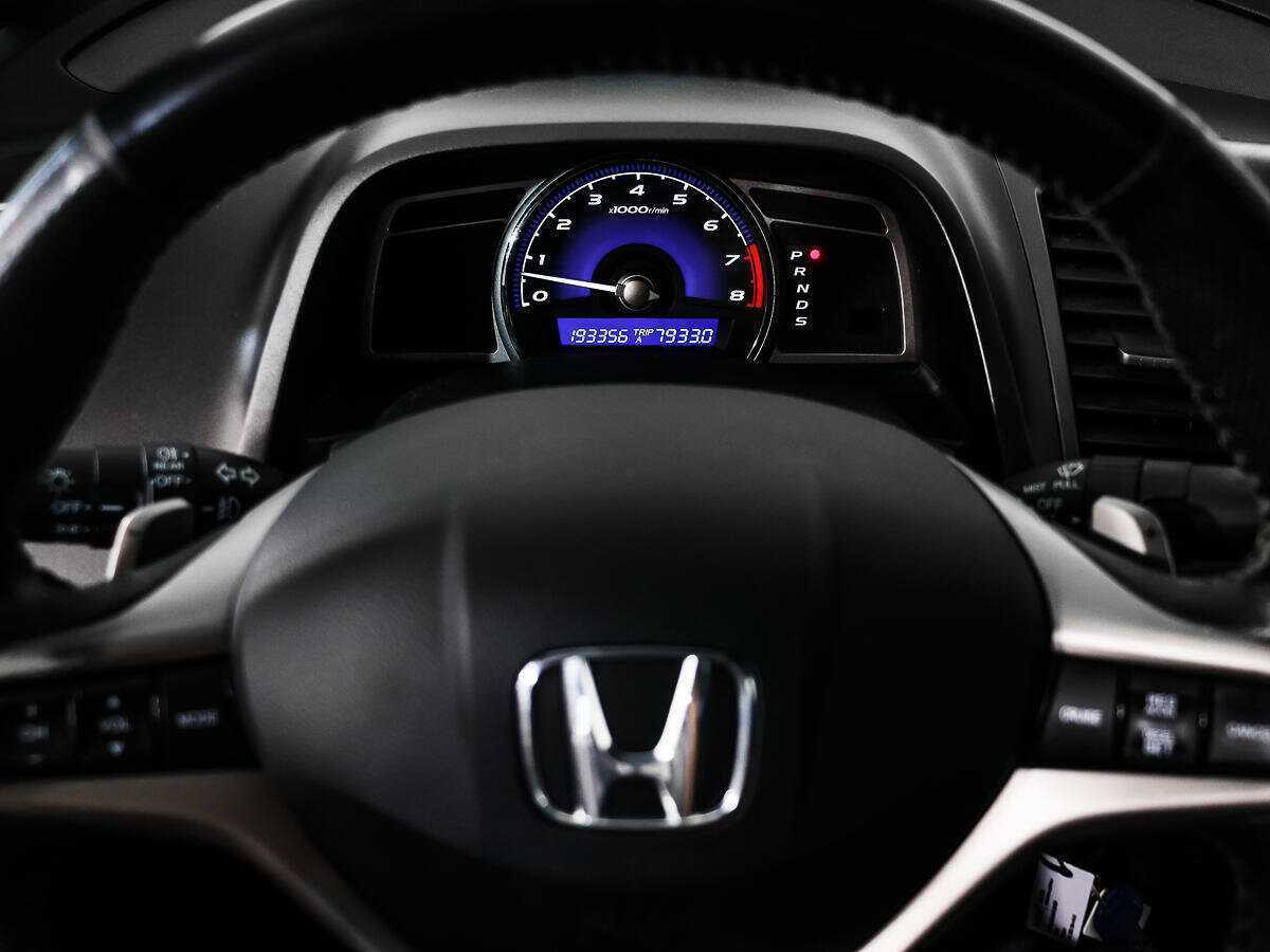 Б/У Хонда Цивик 2010 года. Фото: #15