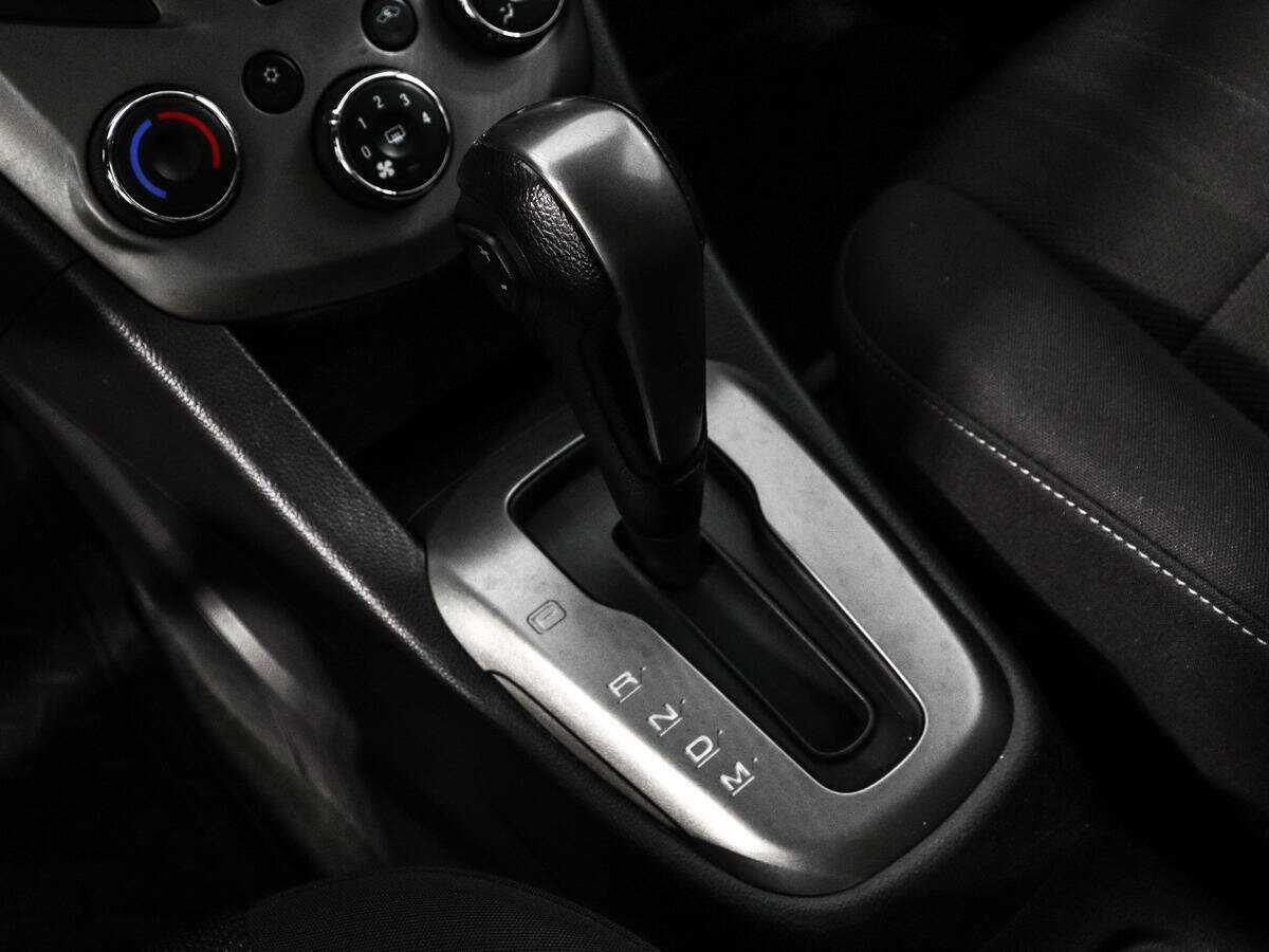 Б/У Шевроле Авео 2012 года. Фото: #9