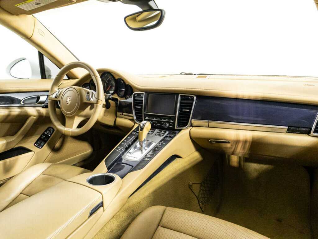 Б/У Порш Панамера 2010 года. Фото: #8