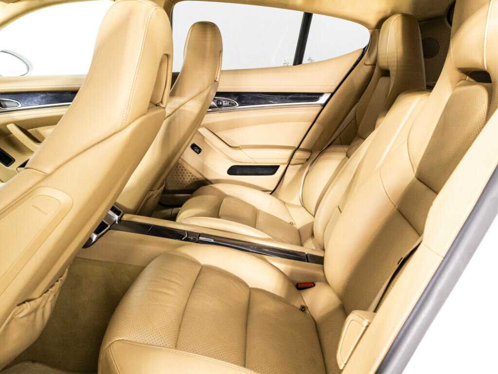 Б/У Порш Панамера 2010 года. Фото: #9