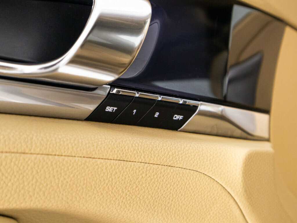 Б/У Порш Панамера 2010 года. Фото: #13