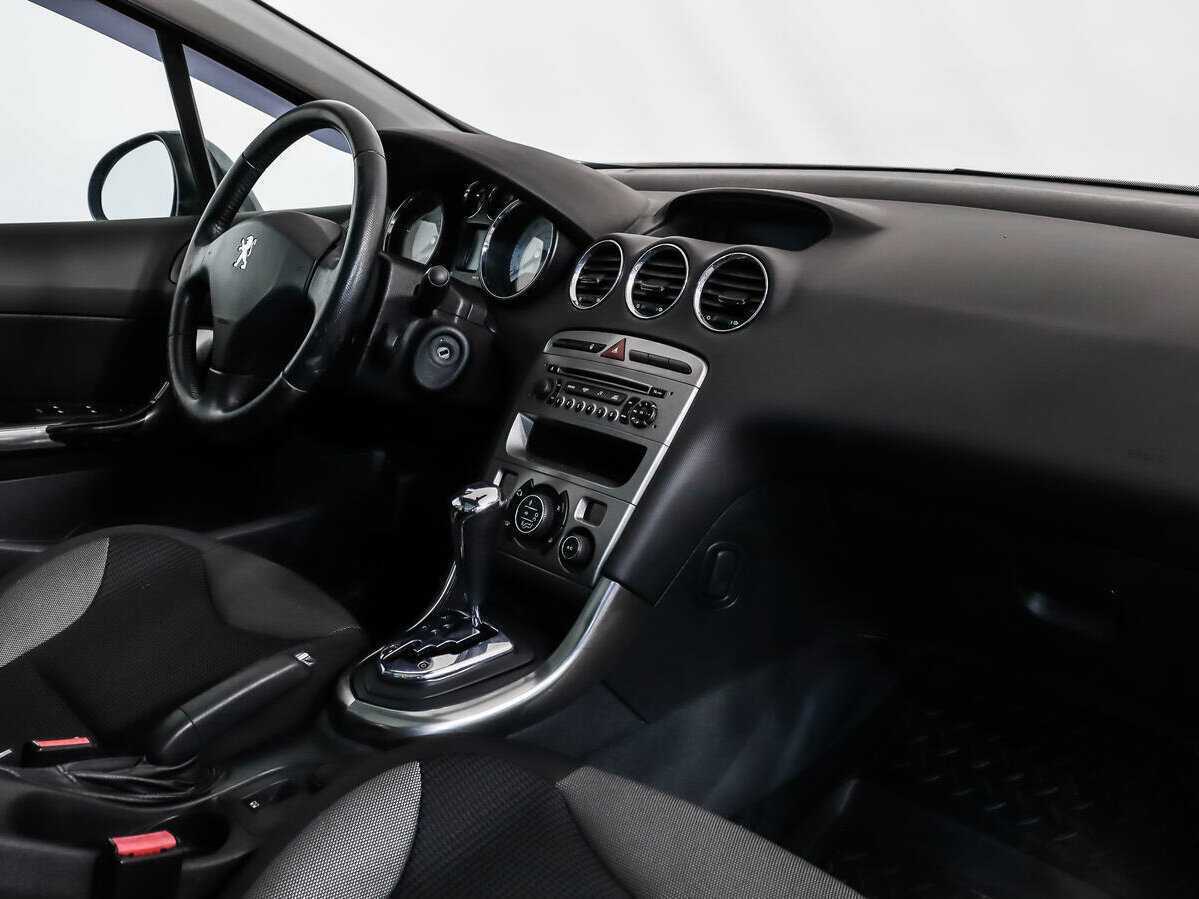 Б/У Пежо 308 2010 года. Фото: #10