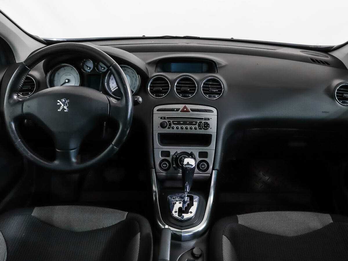 Б/У Пежо 308 2010 года. Фото: #11