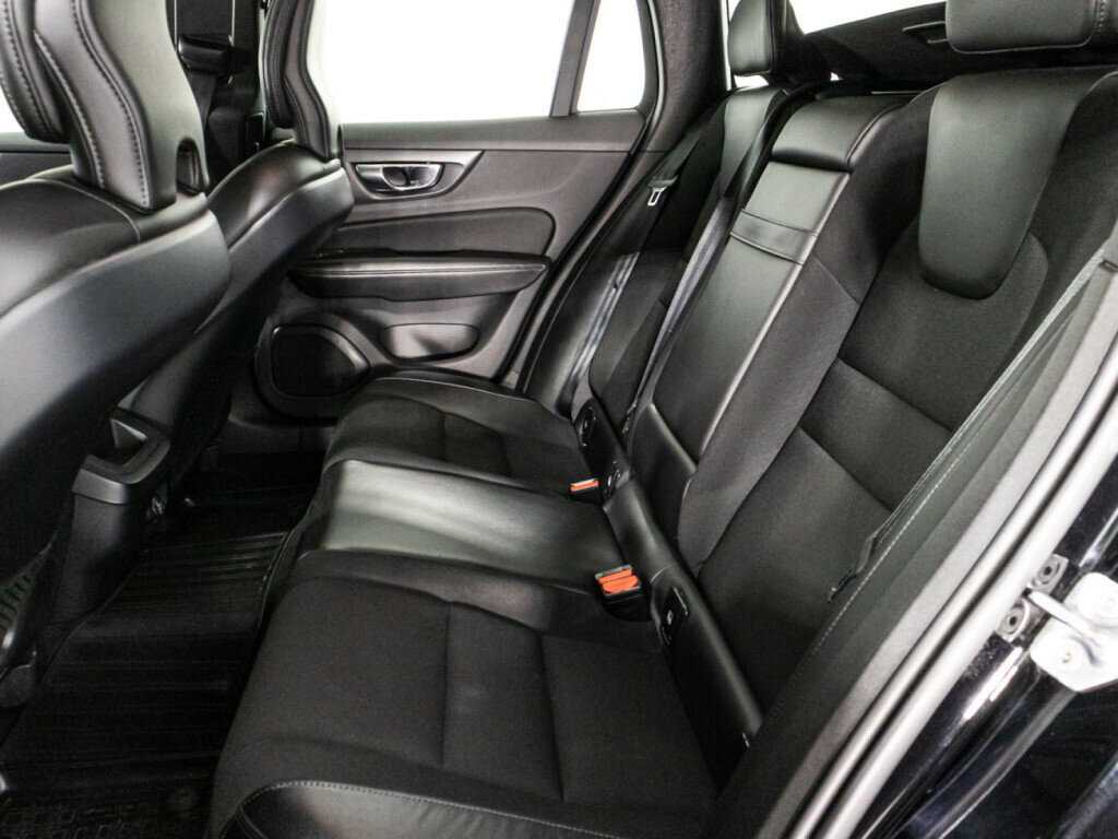 Б/У Вольво В60 2018 года. Фото: #9