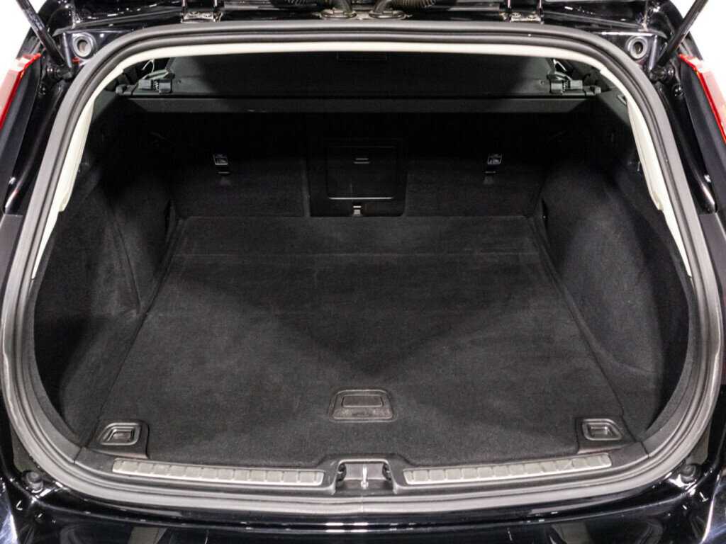 Б/У Вольво В60 2018 года. Фото: #14