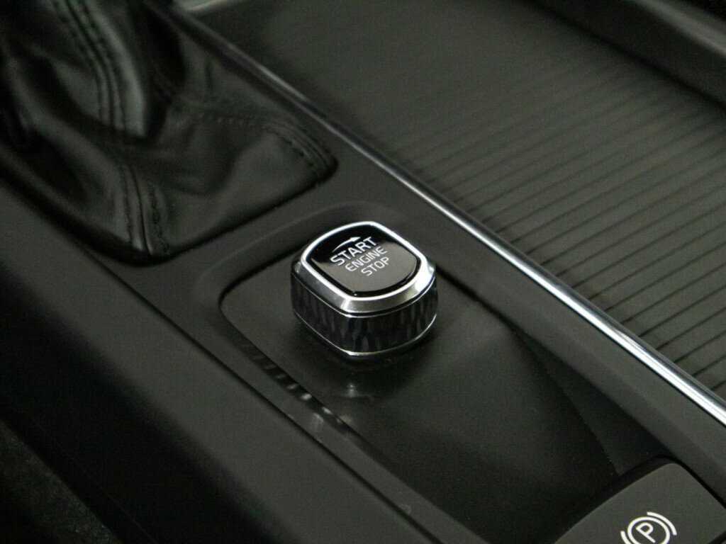 Б/У Вольво В60 2018 года. Фото: #18