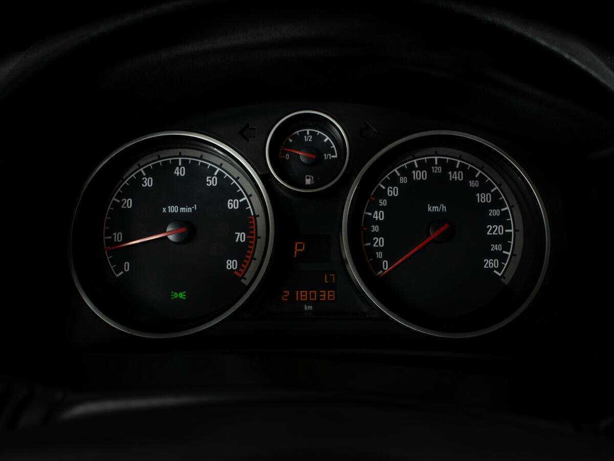 Б/У Опель Астра 2006 года. Фото: #9