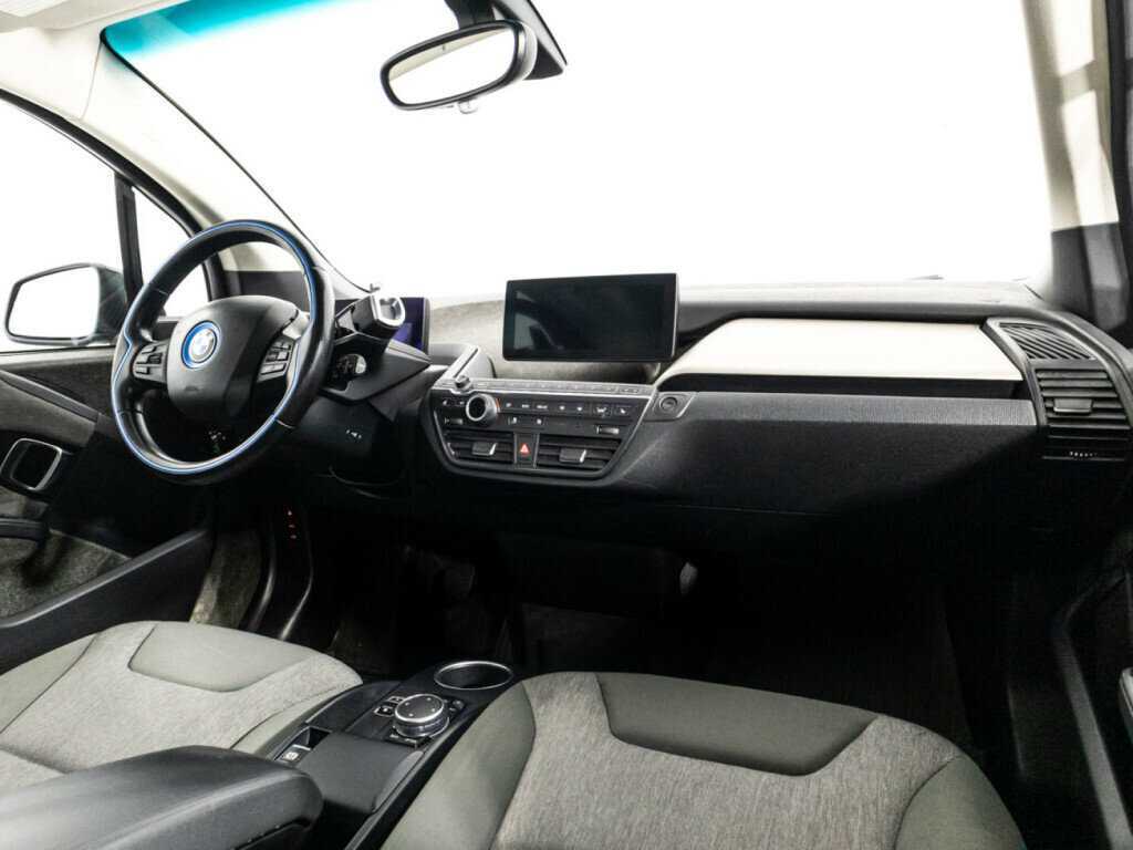 Б/У БМВ ай-3 2016 года. Фото: #8