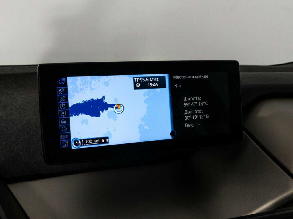 Б/У БМВ ай-3 2016 года. Фото: #14