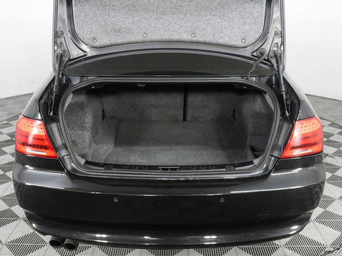 Б/У БМВ 3 серии 2008 года. Фото: #8