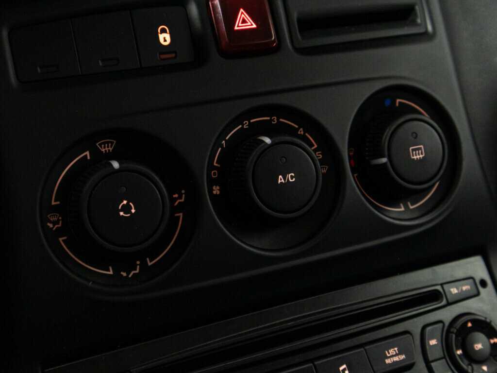 Б/У Ситроен Ц3 Пикассо 2010 года. Фото: #14