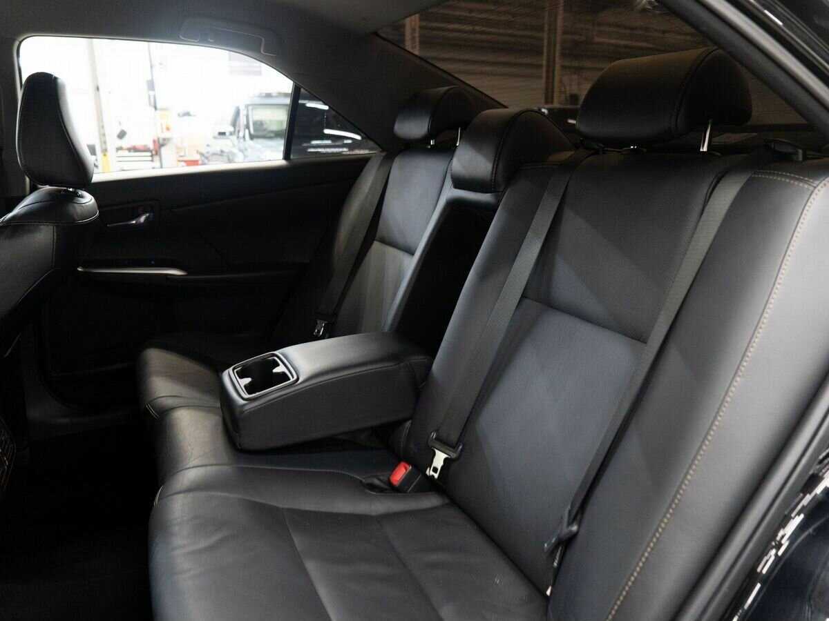 Б/У Тойота Камри 2017 года. Фото: #6