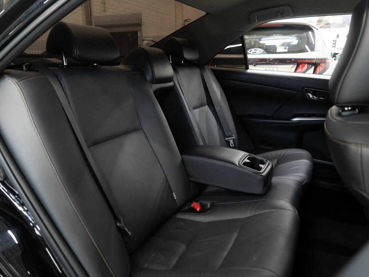 Б/У Тойота Камри 2017 года. Фото: #7