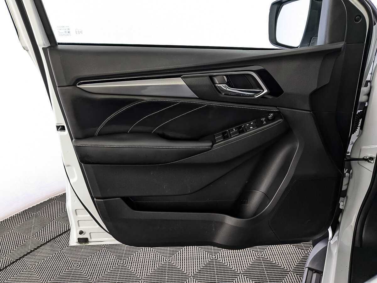 Б/У Исузу MU-X 2021 года. Фото: #18