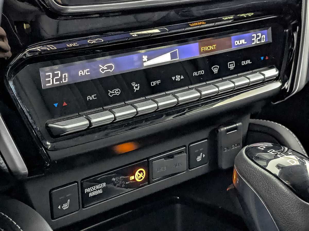 Б/У Исузу MU-X 2021 года. Фото: #20