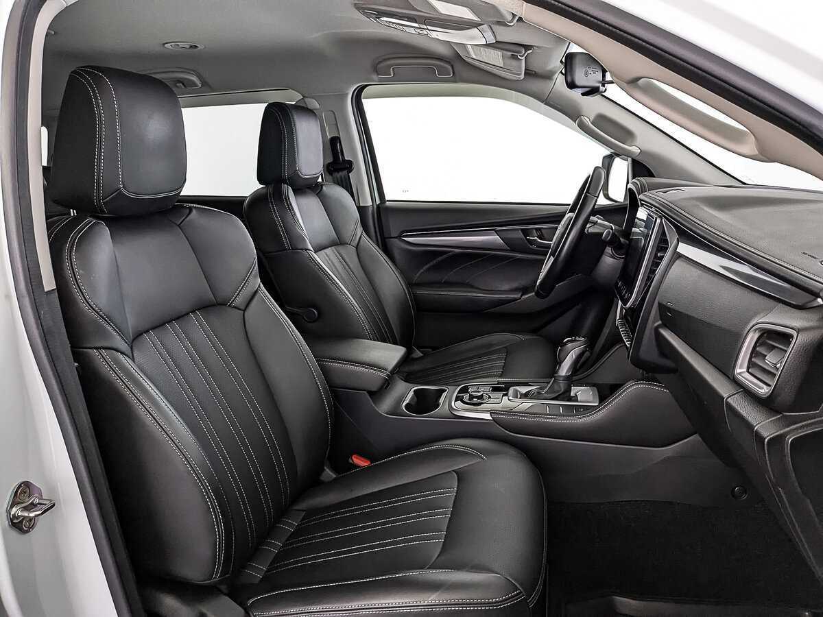 Б/У Исузу MU-X 2021 года. Фото: #23