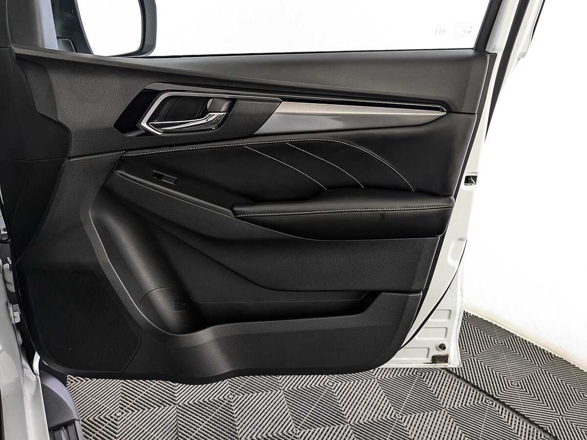 Б/У Исузу MU-X 2021 года. Фото: #24