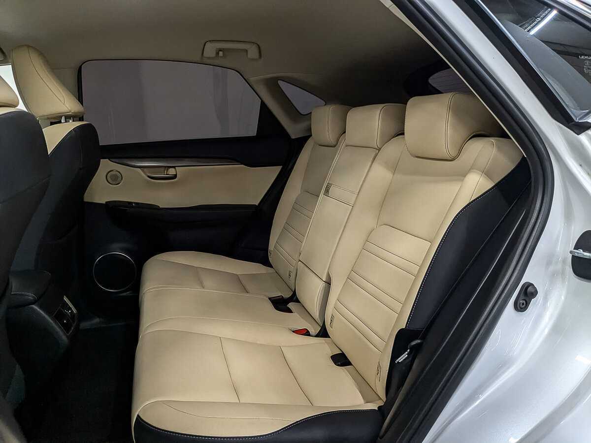 Б/У Лексус Н-Икс 2019 года. Фото: #17