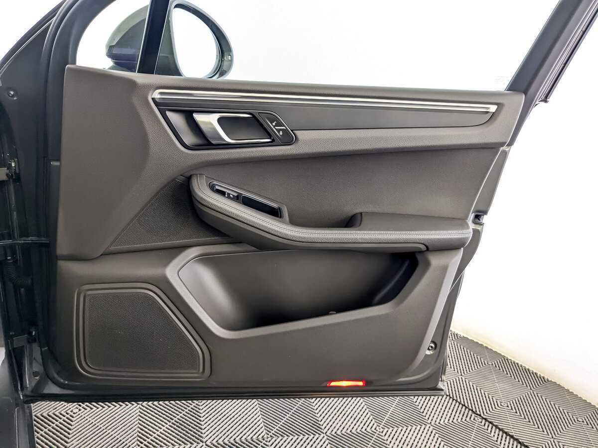 Б/У Порш Макан 2018 года. Фото: #23