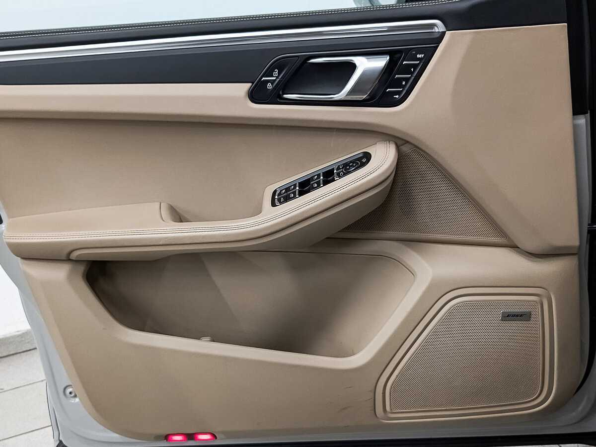 Б/У Порш Макан 2021 года. Фото: #18