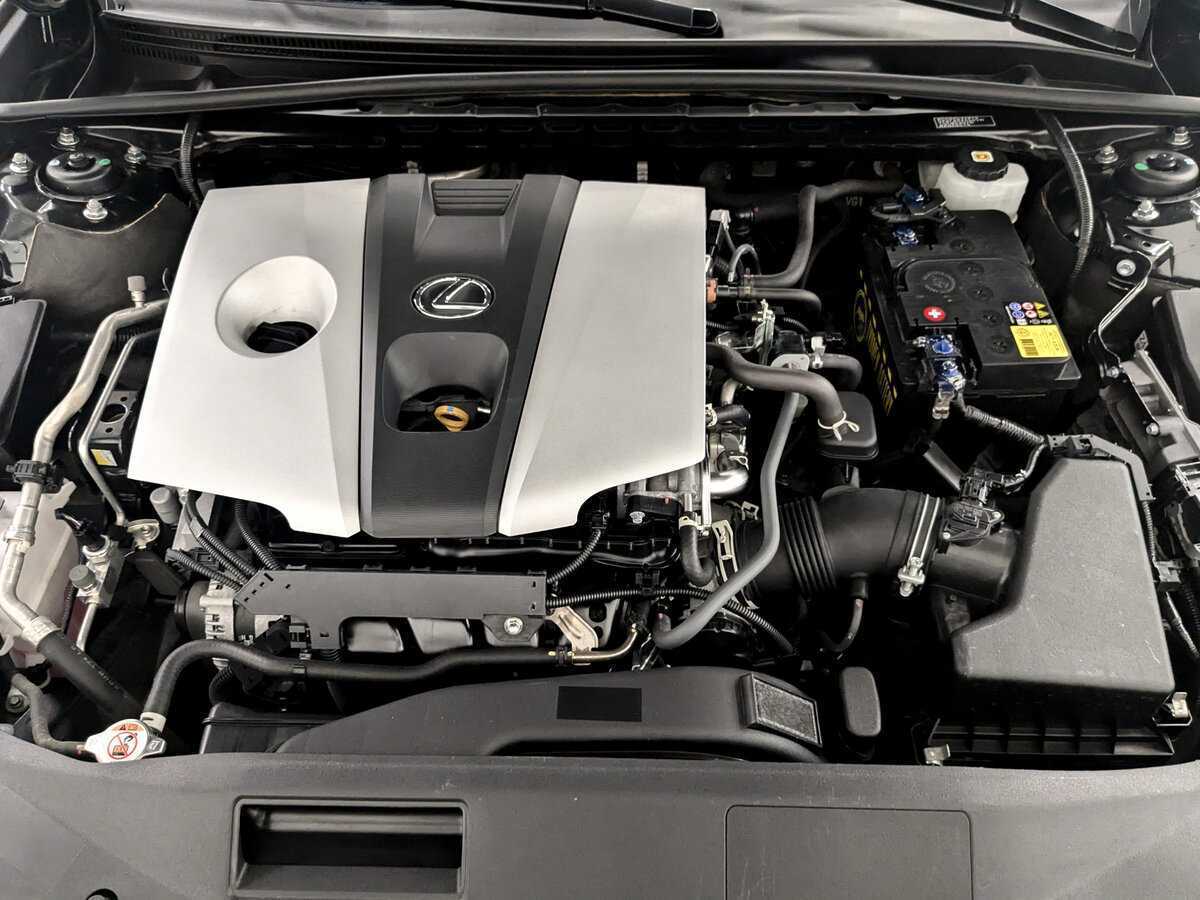 Б/У Лексус ЕС 2021 года. Фото: #8