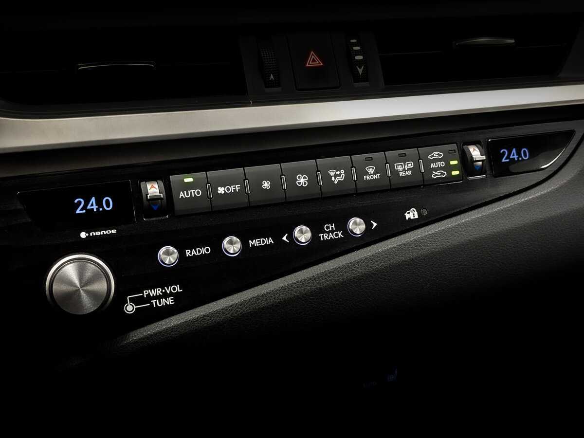 Б/У Лексус ЕС 2021 года. Фото: #25