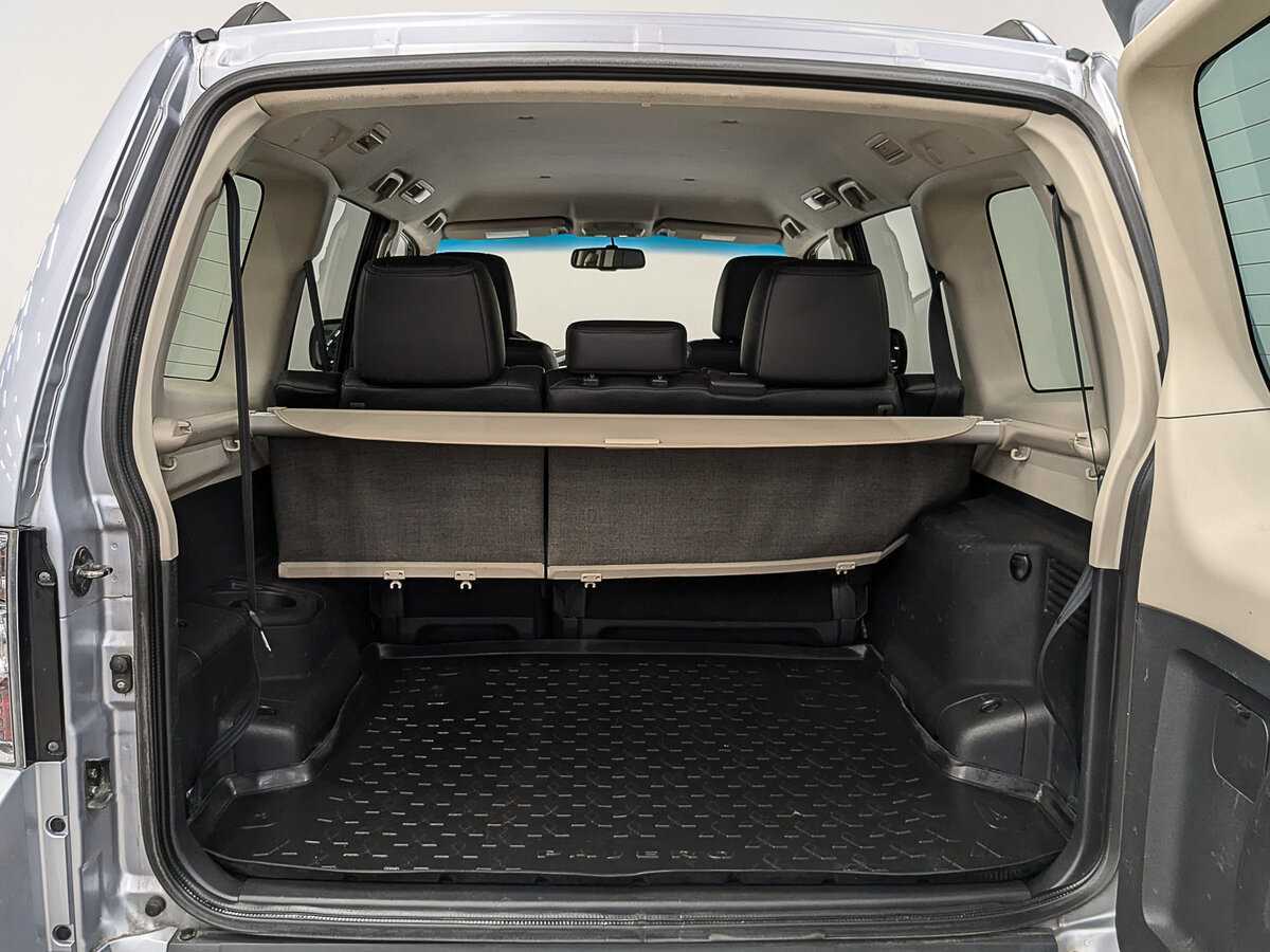 Б/У Митсубиши Паджеро 2014 года. Фото: #9