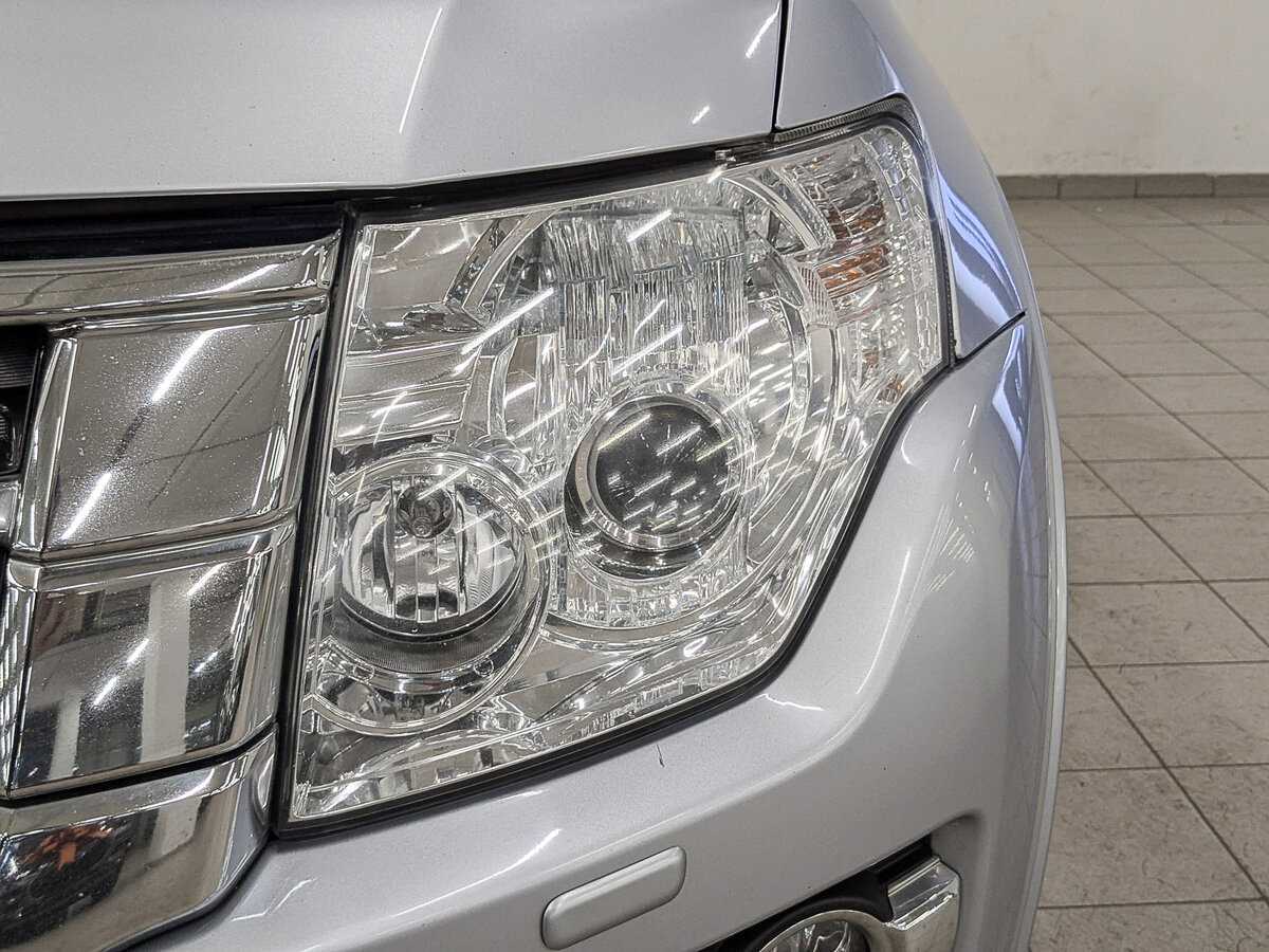 Б/У Митсубиши Паджеро 2014 года. Фото: #10