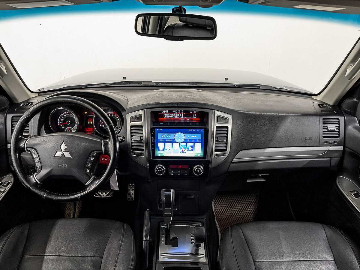 Б/У Митсубиши Паджеро 2014 года. Фото: #13