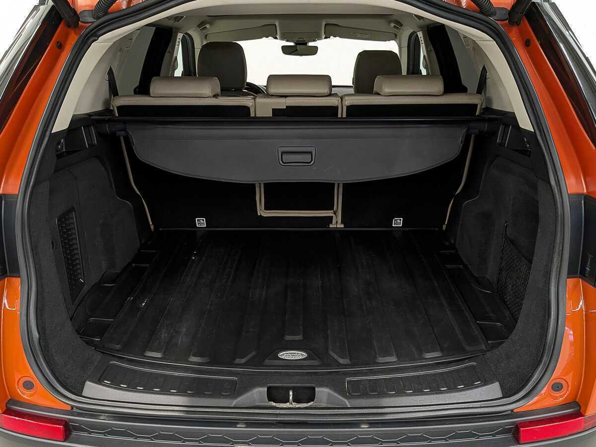 Б/У Лэнд Ровер Дискавери Спорт 2017 года. Фото: #9