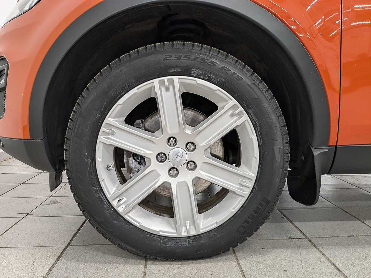 Б/У Лэнд Ровер Дискавери Спорт 2017 года. Фото: #11