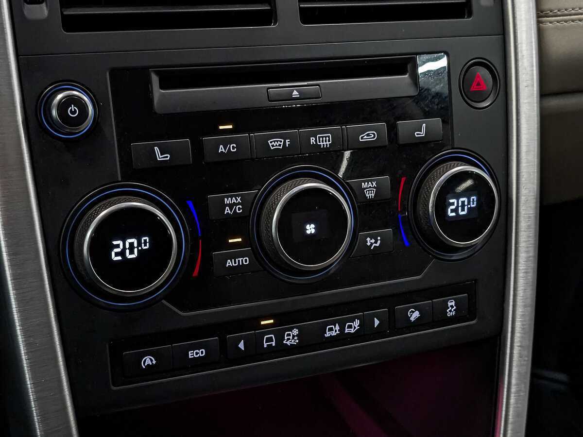 Б/У Лэнд Ровер Дискавери Спорт 2017 года. Фото: #20