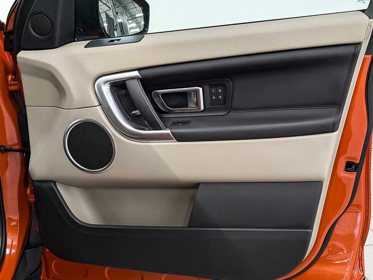 Б/У Лэнд Ровер Дискавери Спорт 2017 года. Фото: #24